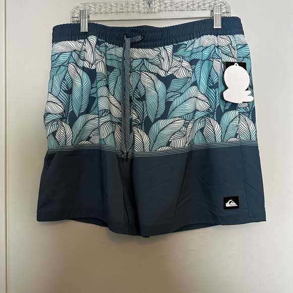 Quiksilver Men’s Board Shorts Swim Trunks Tropical Leaf Print Blue Large NWT - Picture 3 of 7